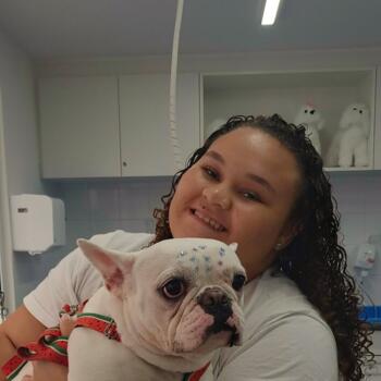 Babá em Niterói: Izadora Martins