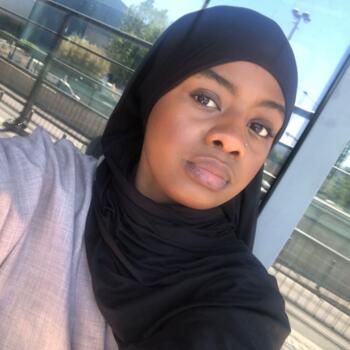 Baby-sitter à Bobigny: Asmina