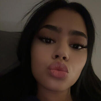 Babysitter in Gradignan: Yasmine