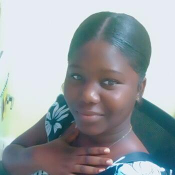 Babysitter in Portmore: Kelly-Ann