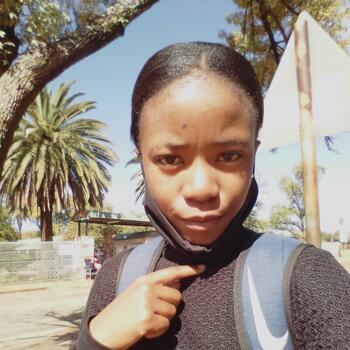 Babysitter in Potchefstroom: Veldine