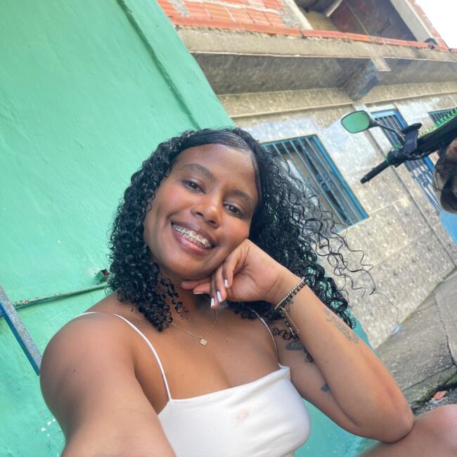 Babysitter in Caracas: Bisleima