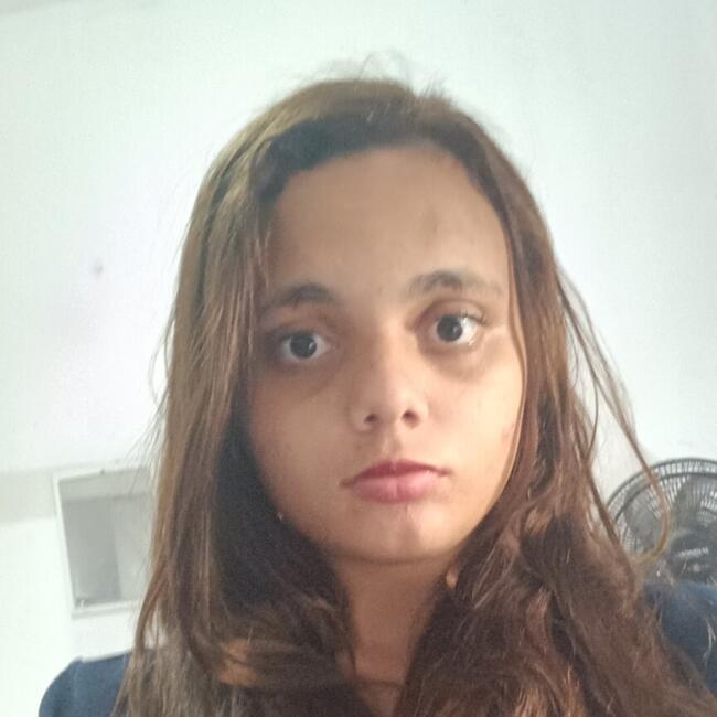 Babysitter in Linhares: Priscila