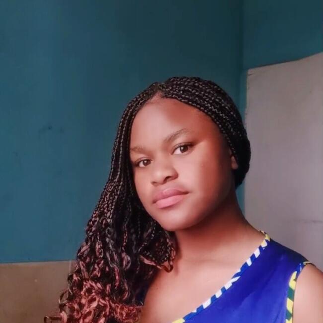 Babysitter in Cape Town: Khadija