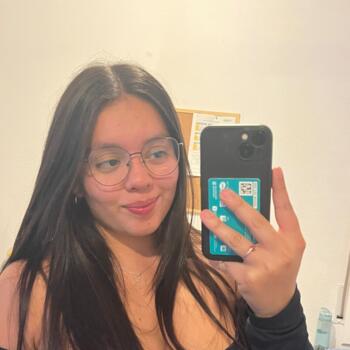 Canguro en Ripollet: Valeria Sánchez