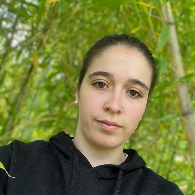 Babysitter in Le Coteau: Chloe