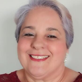 Babysitter in Regente Feijó: Maria