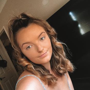 Babysitter Gold Coast: Abbie