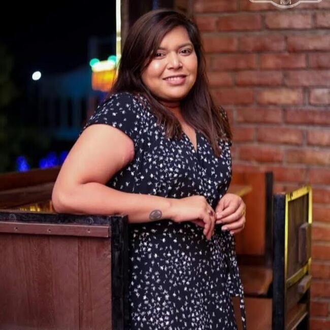 ग्रेटर नोएडा में बेबीसिटिंग की नौकरी: Deepika