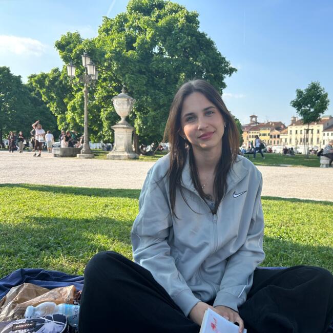 Babysitter in Padova: Eva