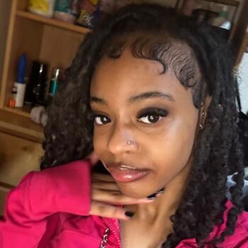 Babysitter in Detroit: Keonna