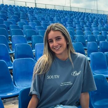 Canguro en Chiclana: Laura