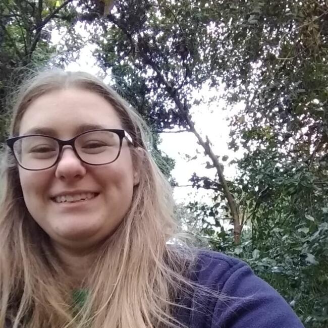 Babysitter in Guildford: Evie