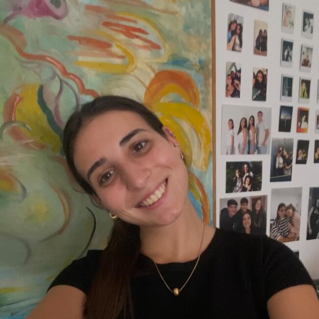 Babysitter em Faro: Tamar