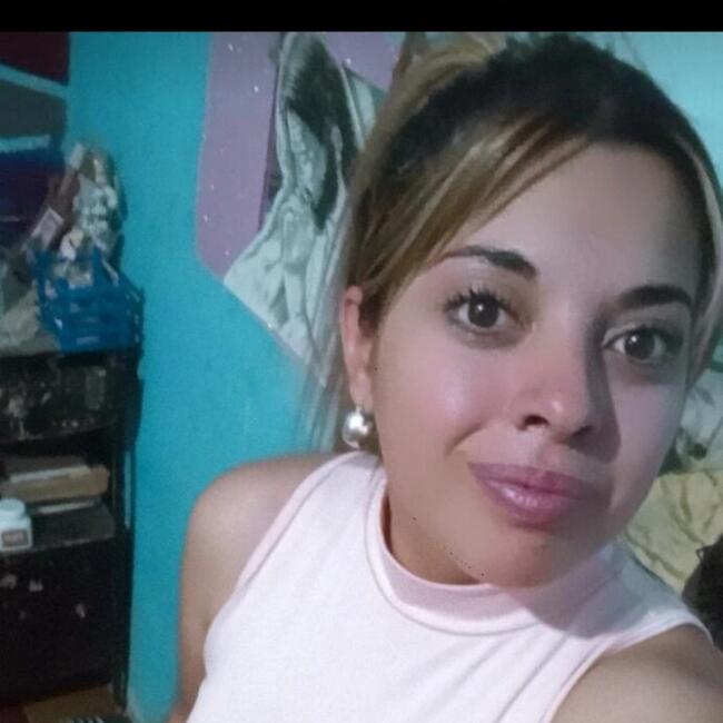 Babysitter in La Falda: Juliana