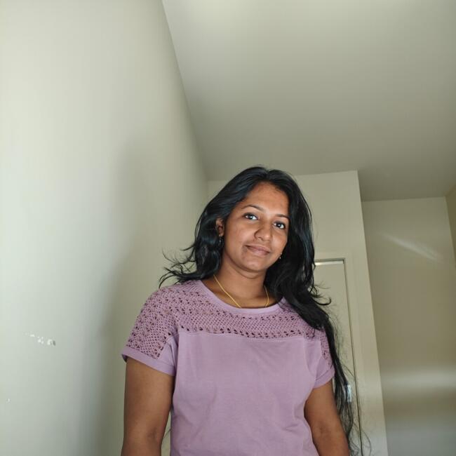 Babysitter in Hamilton: ABINA