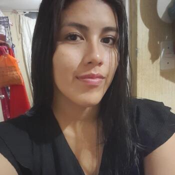 Babysitter in José Leonardo Ortiz: Flor Angela