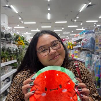 Babysitter in Birigui: Yasmin