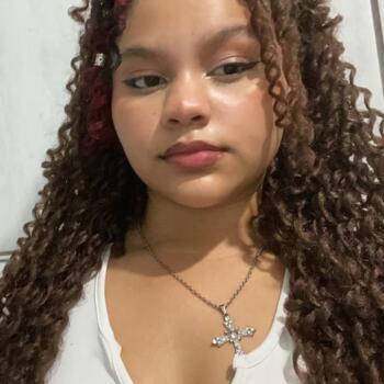 Babysitter in Joinville: Taina