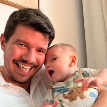 Emprego de babá em Luziânia: emprego de babá Deuel