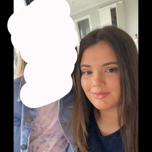 Babysitter in Dundalk: Lauren