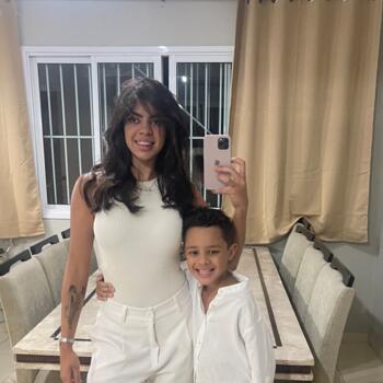Emprego de babá em Natal: emprego de babá Amanda