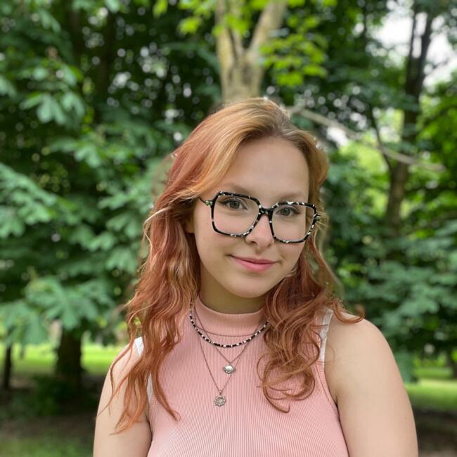 Babysitter in Carvin: Enora