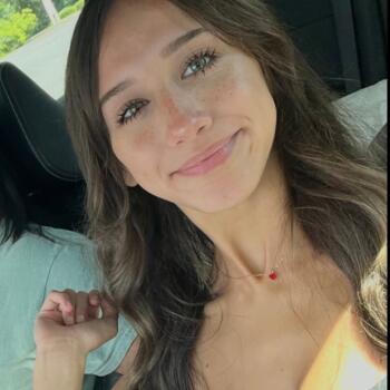 Babysitter in Warner Robins: Jules