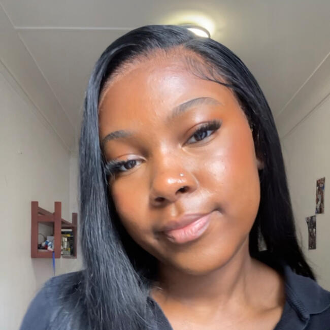 Babysitter in Paris: Maëva