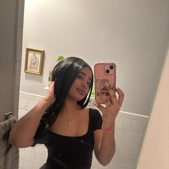 Babysitter in The Bronx: Alexa