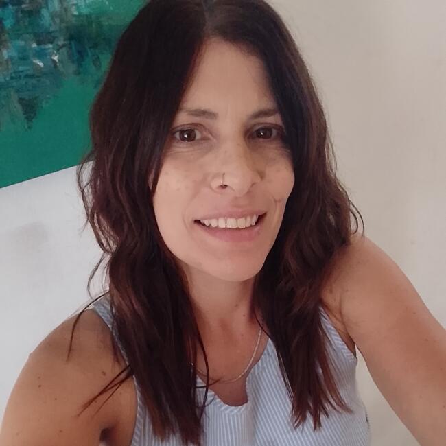 Babysitter in La Plata: Flavia