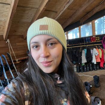 Babysitter Angol: Krihsna catalina