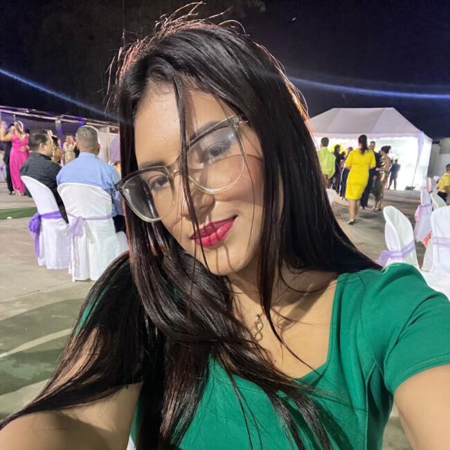 Babysitter in Chone: Ana