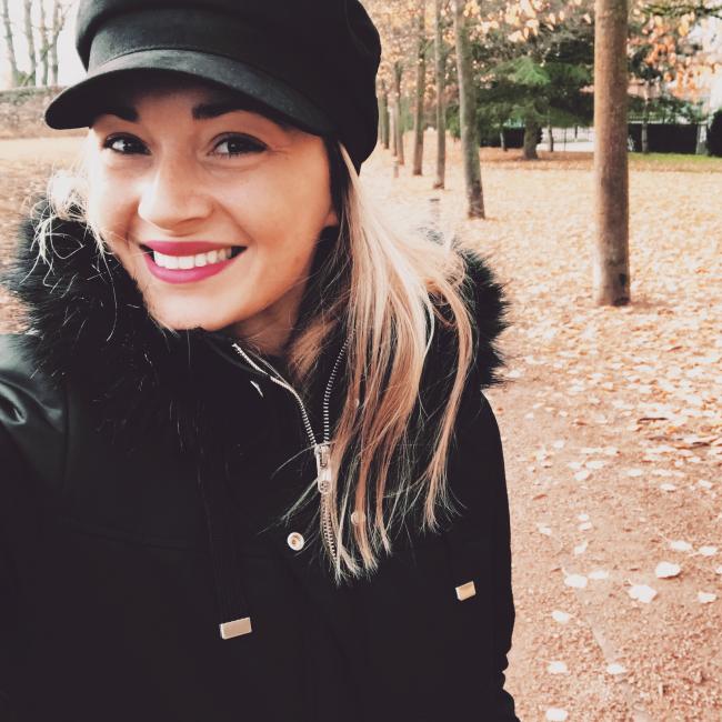 Luxembourg 베이비시터: Cristina