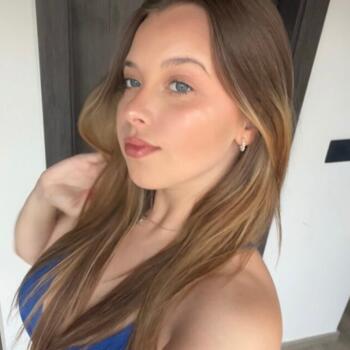 Babysitter in Dour: Celeste