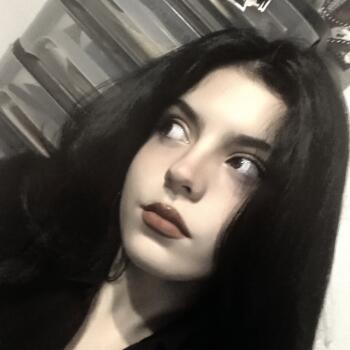 Babysitter in Florange: Jade
