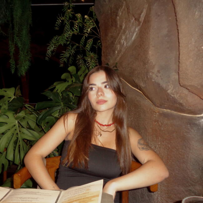 Babysitter in Cuenca: Elena