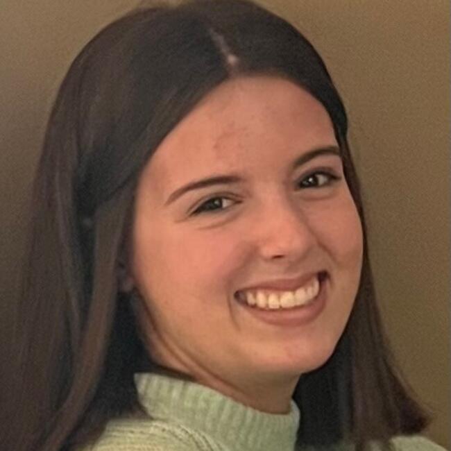 Babysitter in Boone: Macie