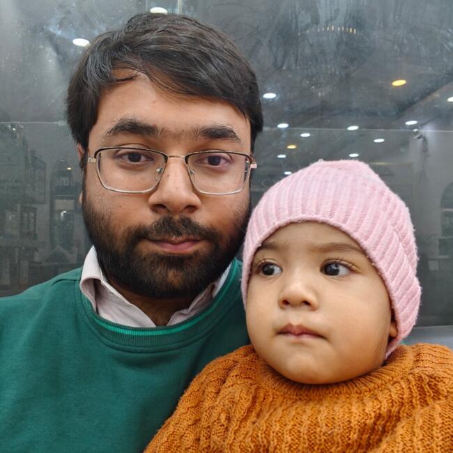 Babysitting job in Delhi: Aakash