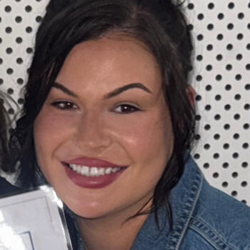 Babysitter in Brisbane: Laura