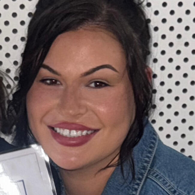 Babysitter in Brisbane: Laura