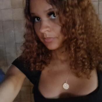 Babysitter in Desert Hot Springs: Dessaraye