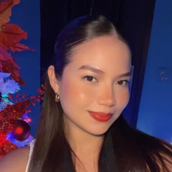 Babysitter Panama City: Justine