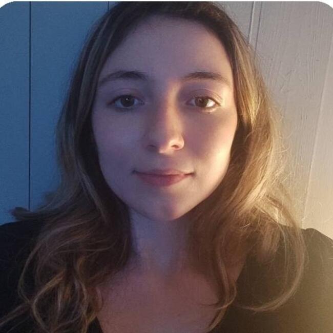 Babysitter in Neuville-sur-Saône: Maëlle