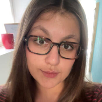 Baby-sitter Vieux-Condé: Emma