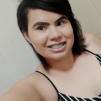 Babysitter Sobral: Leidiane