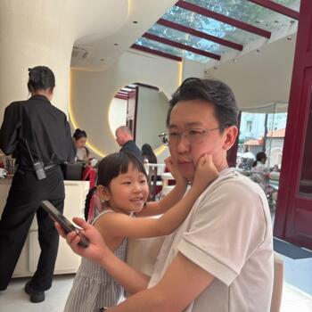 新加坡的家庭托育员工作: 临时保姆工作 Churn Yeow