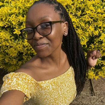 Nanny Ballito: Esther