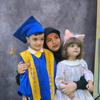 وظيفة جليسة أطفال في إمارة الشارقة: وظيفة جليسة أطفال Mriam