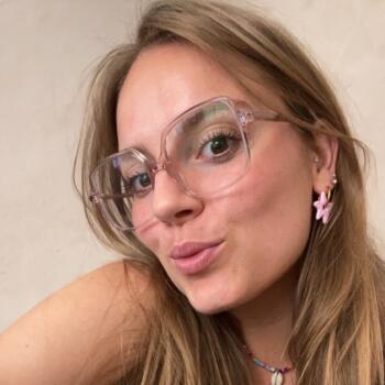 Babysitter in Caen: Carla